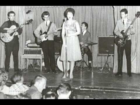 Patsy Cline sings “You Belong to Me” and more